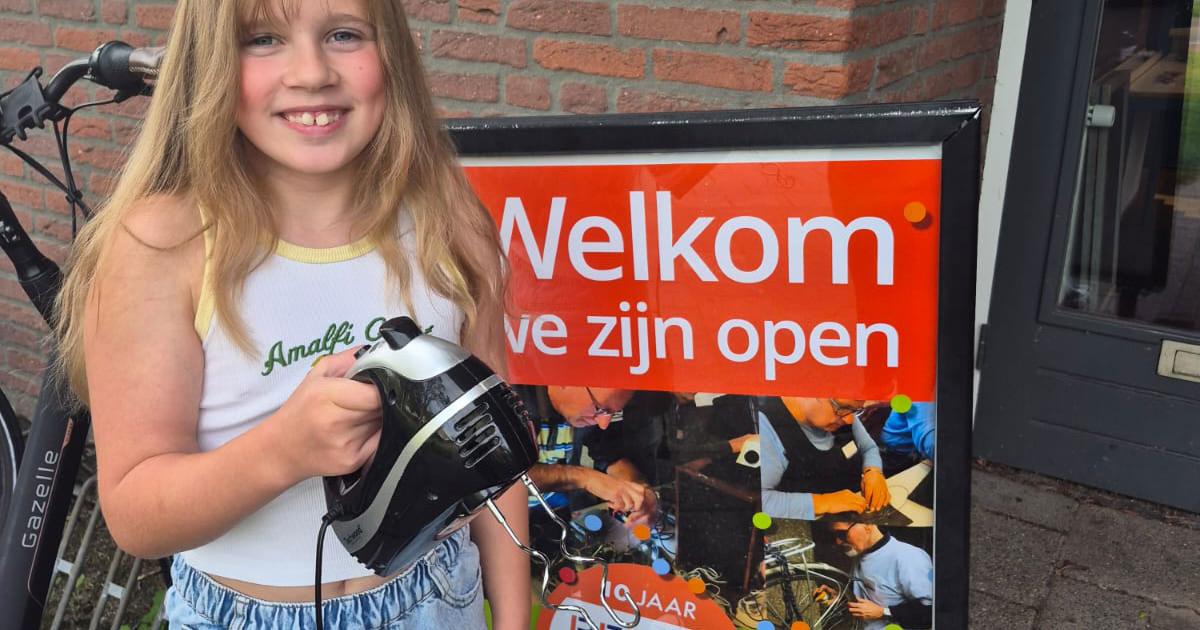 Groep 6 van Prins Constantijn haalt elektronisch afval op voor E-waste Race